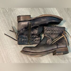 BED STU WOMEN'S CRAVEN DIP DYE LEATHER ANKLE BOOTS - ROUND TOE size 7